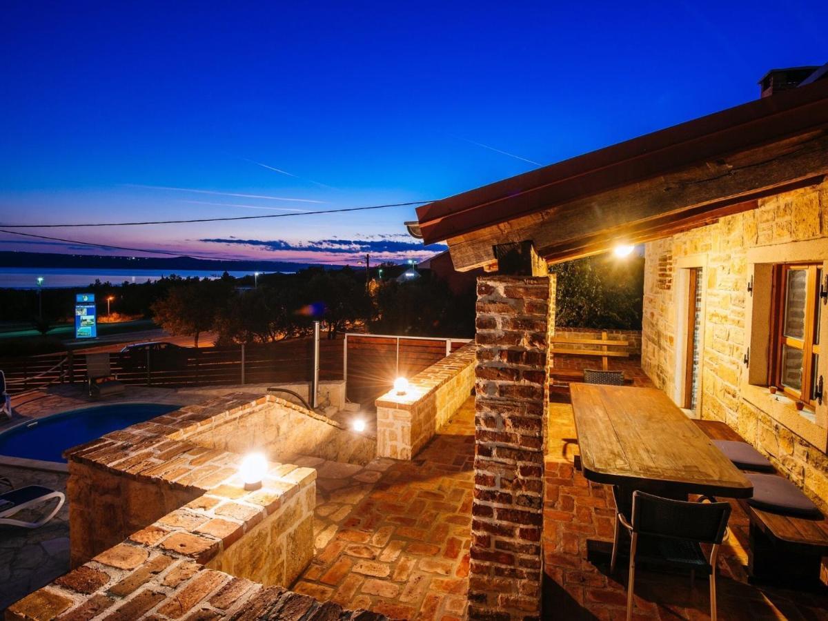 Splendid Holiday Home In Jasenice Maslenica Exterior photo
